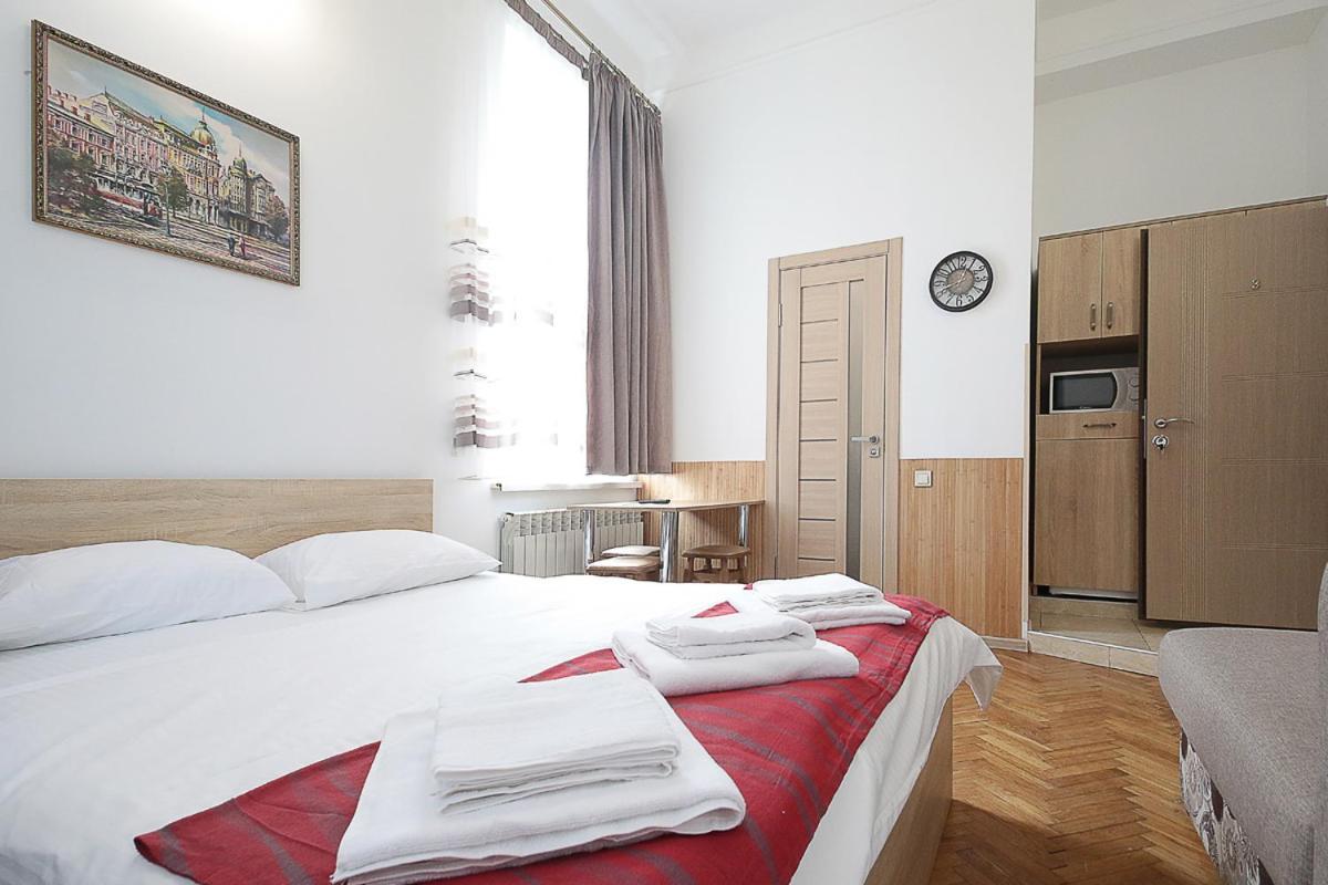 Buk Apartments On Doroshenka 29 Лвив Екстериор снимка