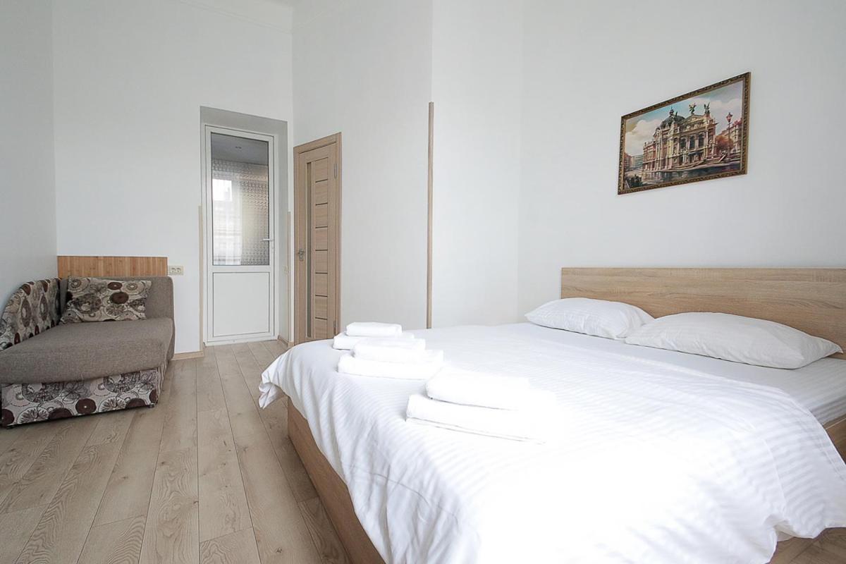 Buk Apartments On Doroshenka 29 Лвив Екстериор снимка