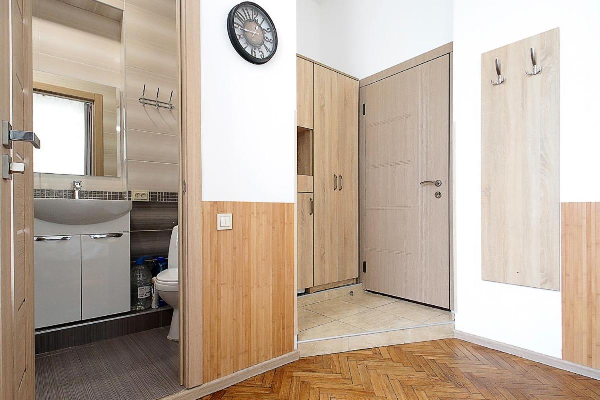 Buk Apartments On Doroshenka 29 Лвив Екстериор снимка