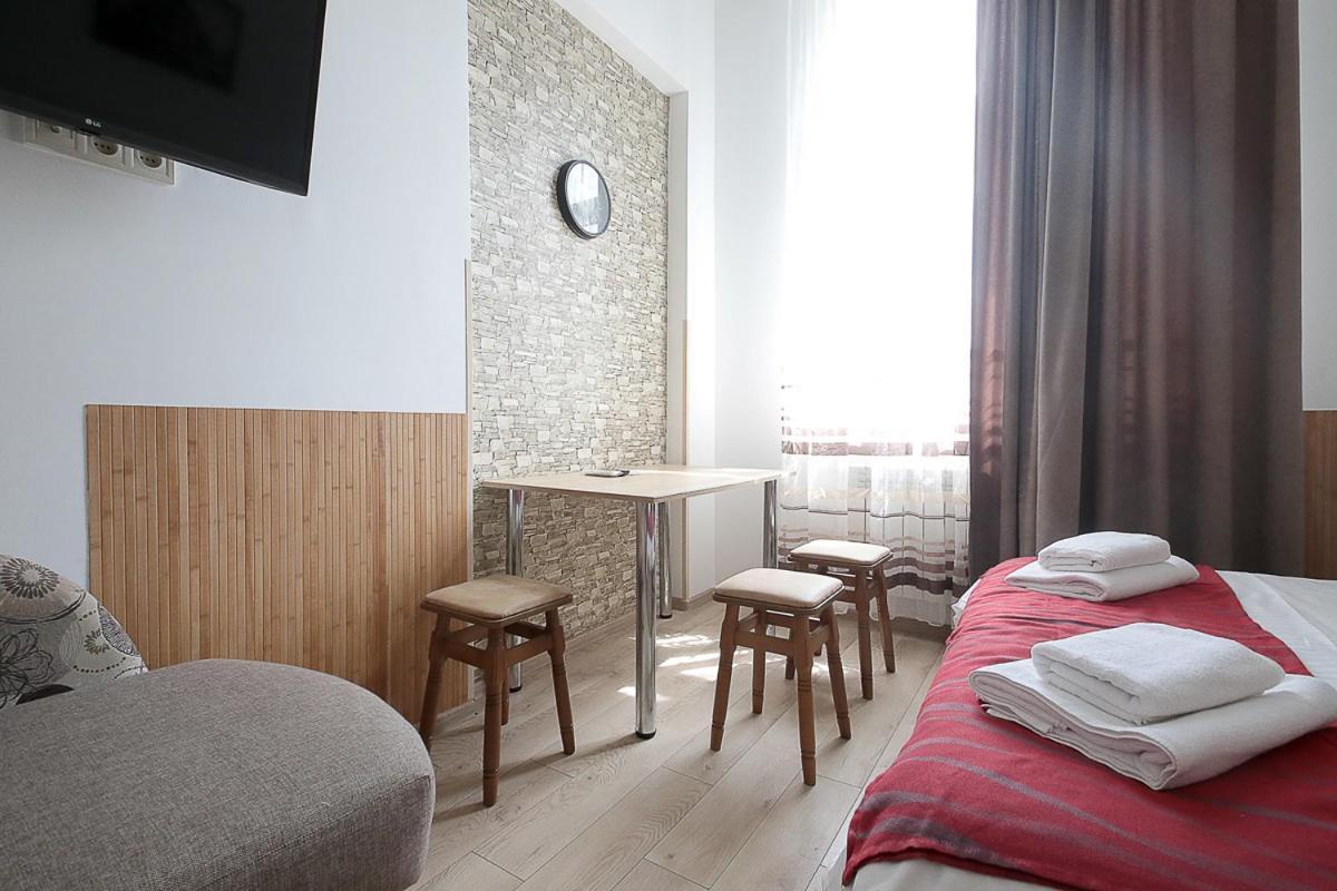 Buk Apartments On Doroshenka 29 Лвив Екстериор снимка