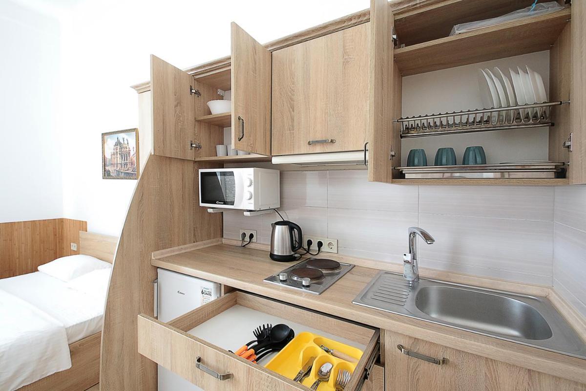 Buk Apartments On Doroshenka 29 Лвив Екстериор снимка